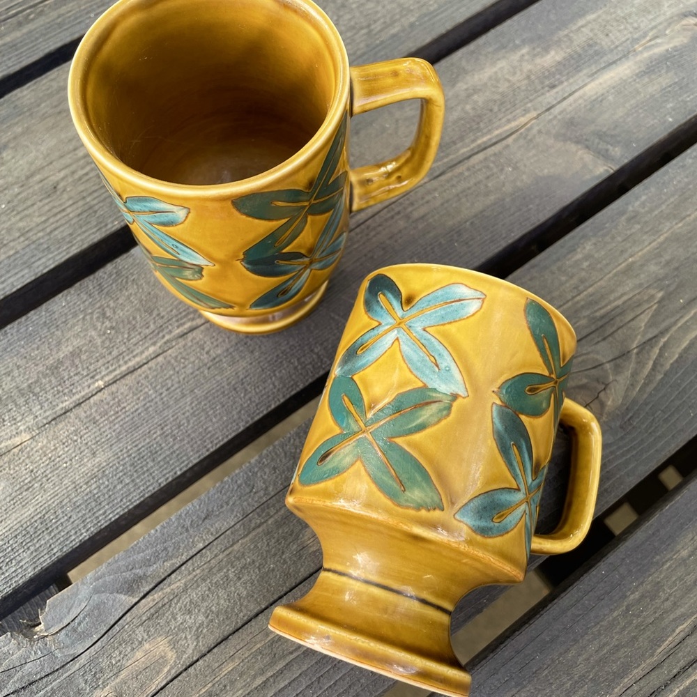 Vintage 1970s MCM Mugs/Pair